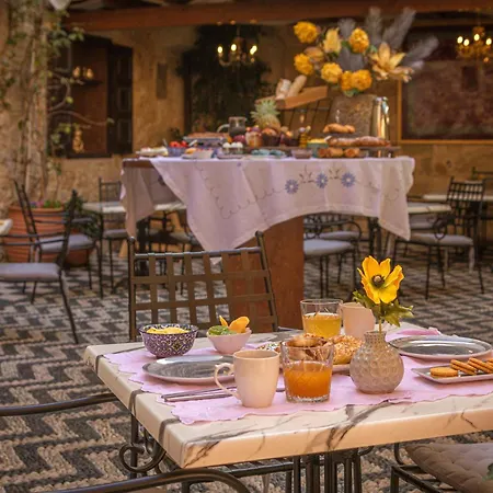 April Rodos Traditional - Adults Only Hotelli 4*