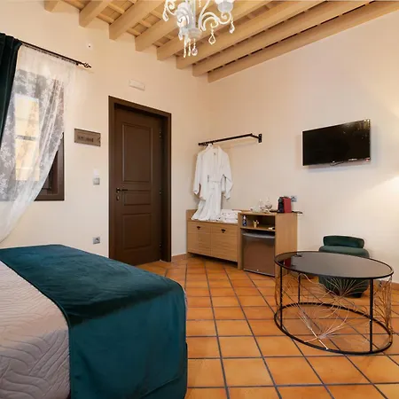 April Rodos Traditional - Adults Only Hotelli 4*